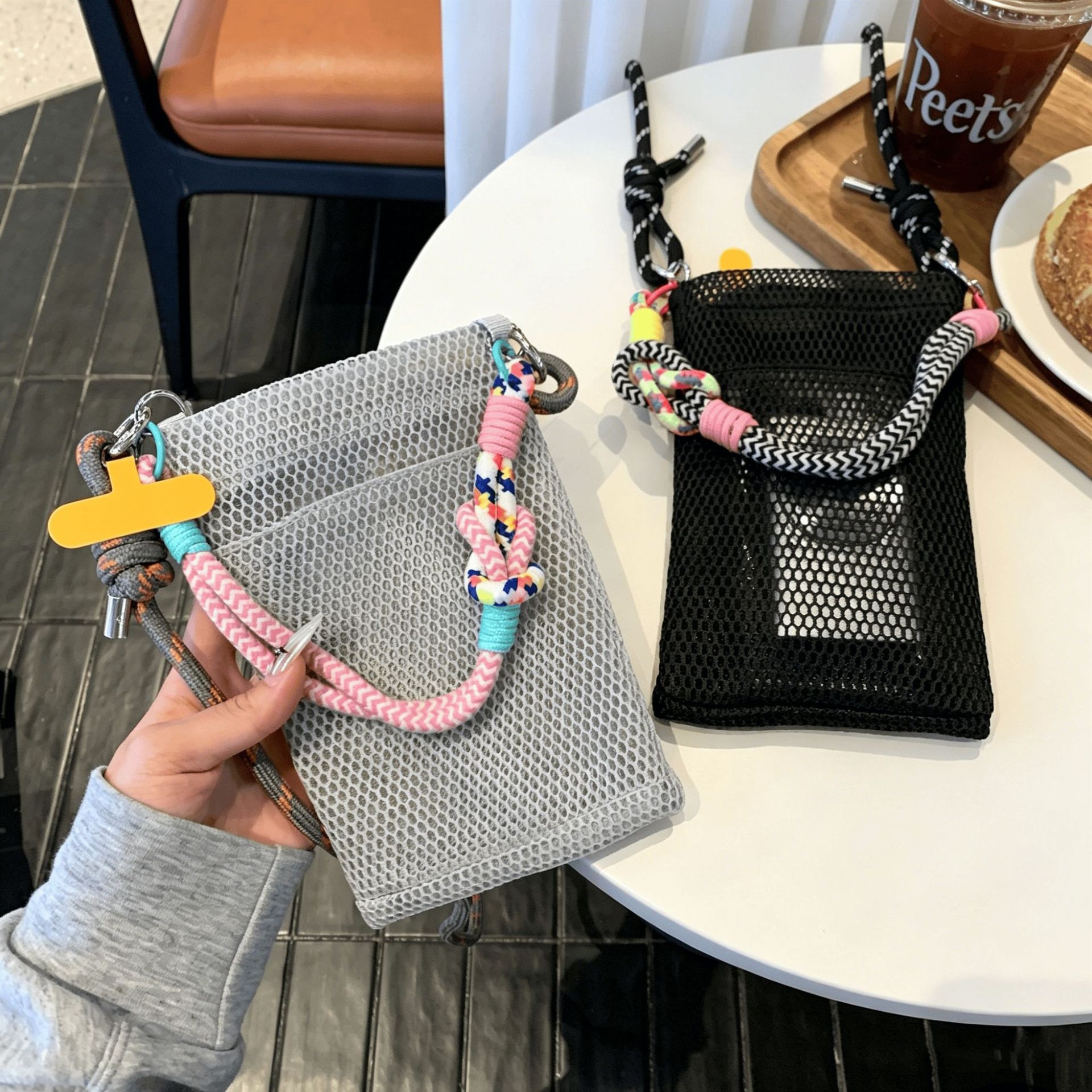 Fresh and Sweet Mobile Phone Bag for Girls, Versatile Shoulder Bag for Summer Outdoor Travel, Cross-Body Mesh Portable Storage Bag