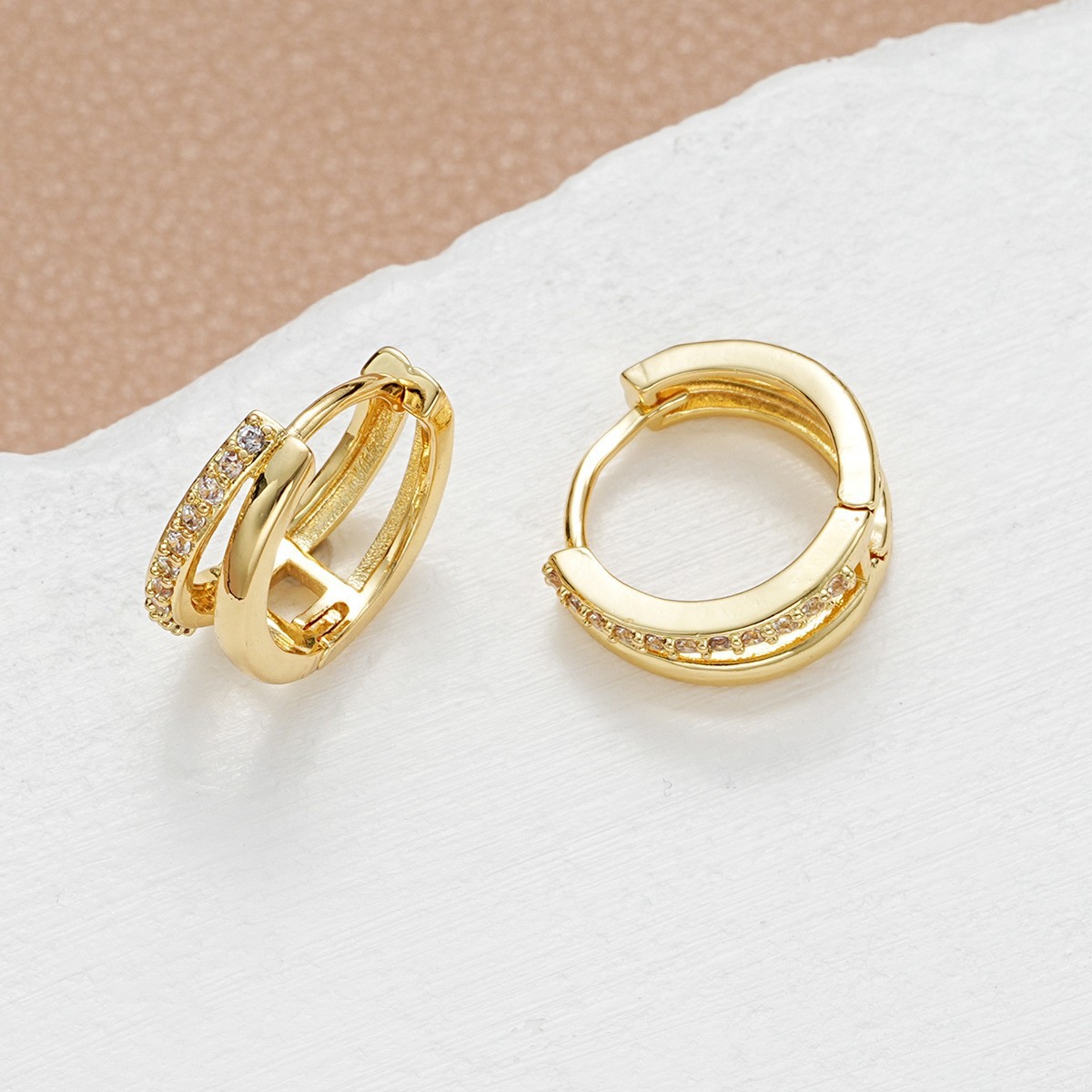 Pendientes de clip de doble capa con diamantes para mujer chic_voghion.com