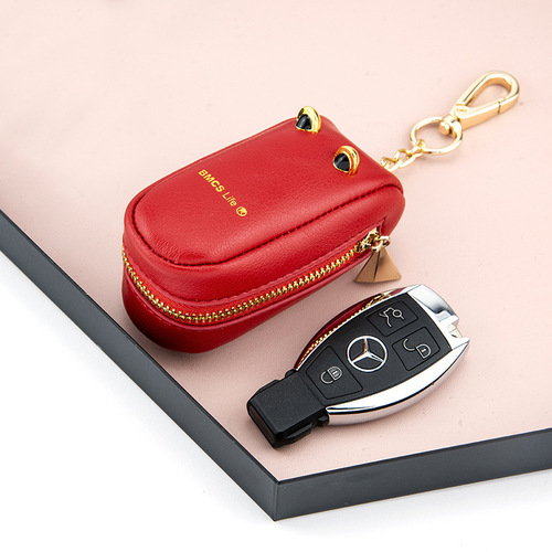 Crocodile multifunctional small bag, simple and cute, super fiber leather, high-end universal car key bag, fashionable pendant, paper box