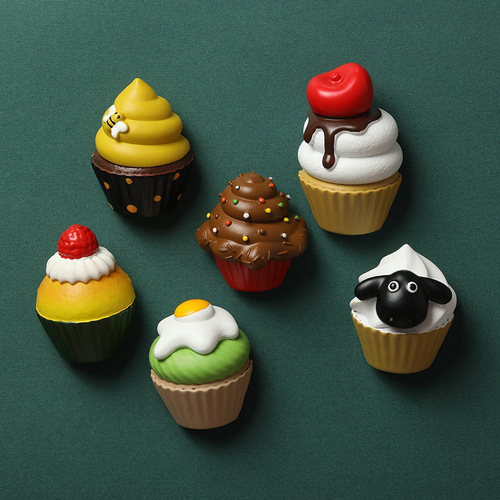Simulated food food toy diy refrigerator magnet creative three-dimensional resin magnet wholesale cultural and creative boutique cake