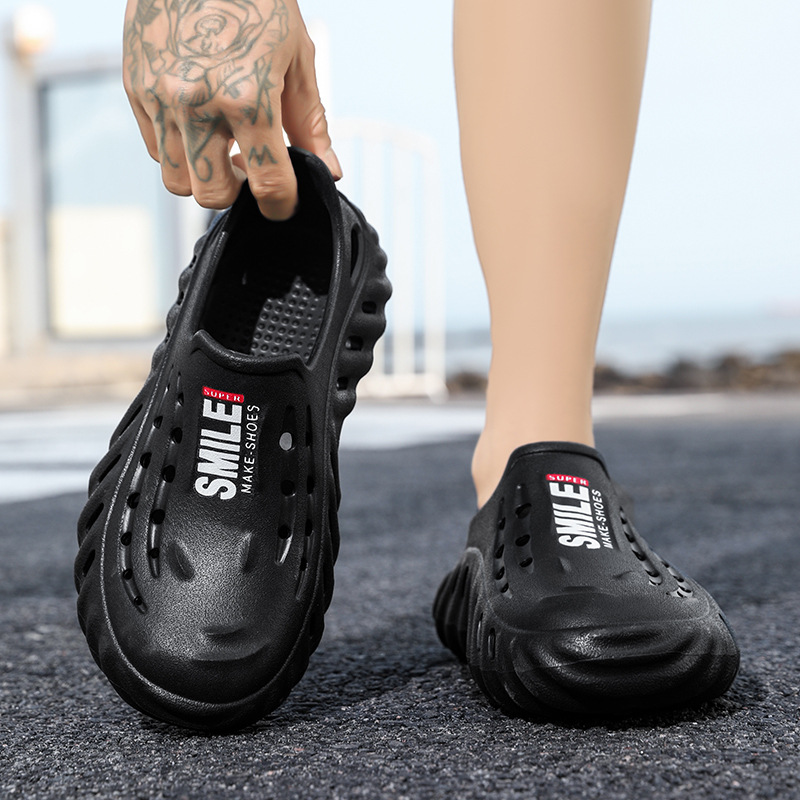 En nombre del verano nuevas zapatillas de moda al aire libre zapatos de vadeo antideslizantes zapatos de playa de todo fósforo zapatos de jardín EVA de suela blanda hombres