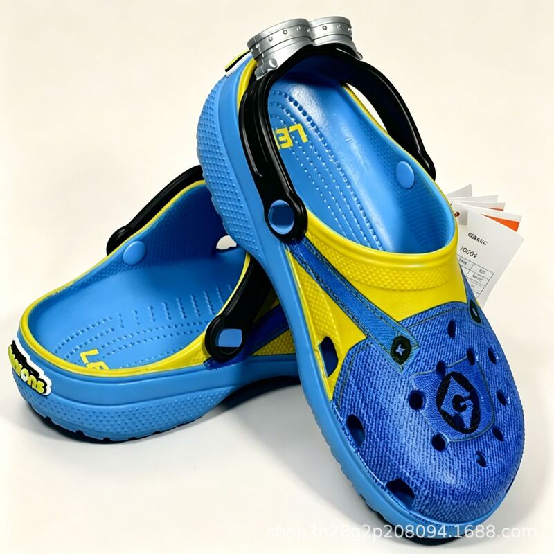2025 new style overalls, Minion-themed children's clogs, outdoor non-slip beach clogs, kids' shoes 209489 2025 new style overalls, Minion-themed children's clogs, outdoor non-slip beach clogs, kids' shoes 209489