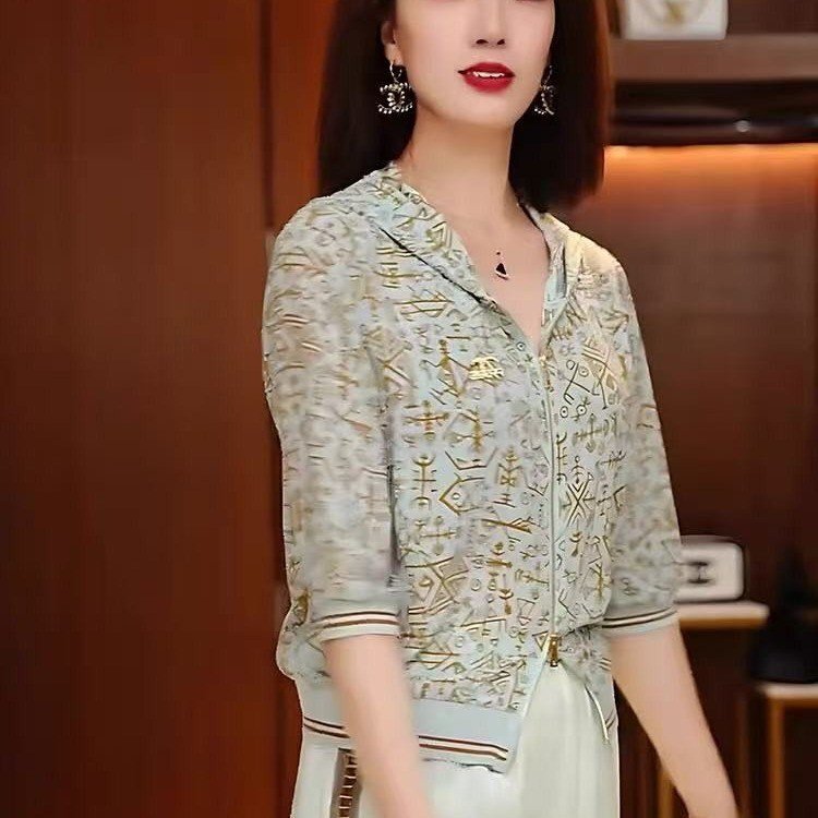 一件代发2025春秋季减龄连帽外套时尚百搭洋气休闲宽松大码上衣女|undefined