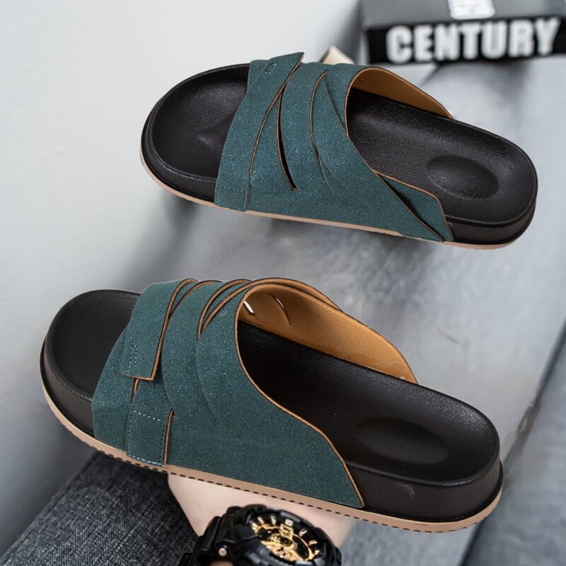 Fashion Men's Slippers 2025 Summer New Light Luxury Mesh Non-Slip Casual Versatile Beach Shoes Dopamine Outing Fashion Men's Slippers 2025 Summer New Light Luxury Mesh Non-Slip Casual Versatile Beach Shoes Dopamine Outing