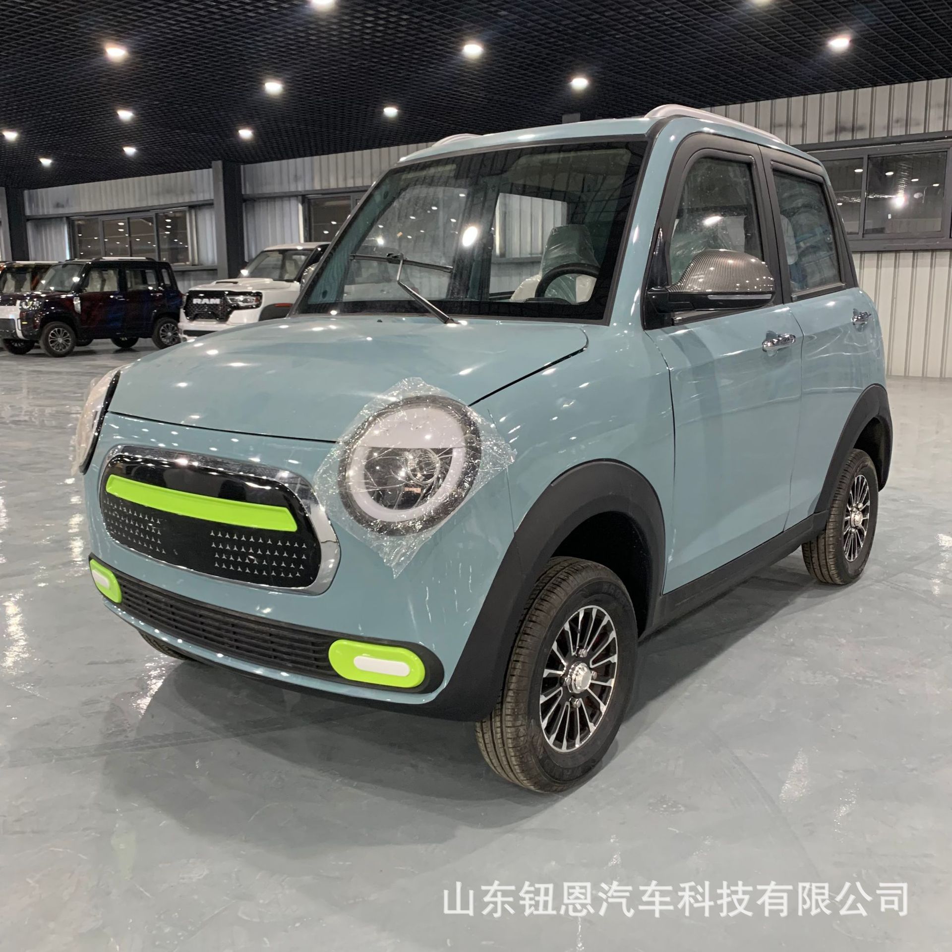 Sedan-Style Dual-Fuel Electric Four-Wheeler, Mobility Electric Vehicle, Electric Motorcycle, Cross-Border Exclusive Supply of 60V Lithium Battery Four-Wheeler