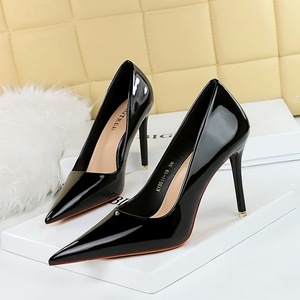 9511-21 European and American Banquet Simple High Heels Slim Heels Super High Heels Shallow Notched Crystal Lacquer Leat