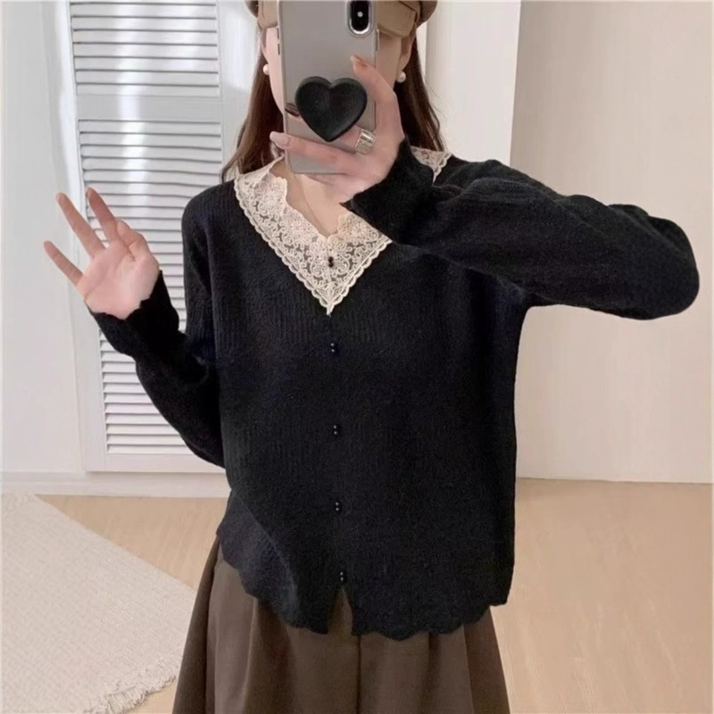 法式V领蕾丝花边针织衫女秋季2025新款设计感小众打底衫长袖上衣|undefined