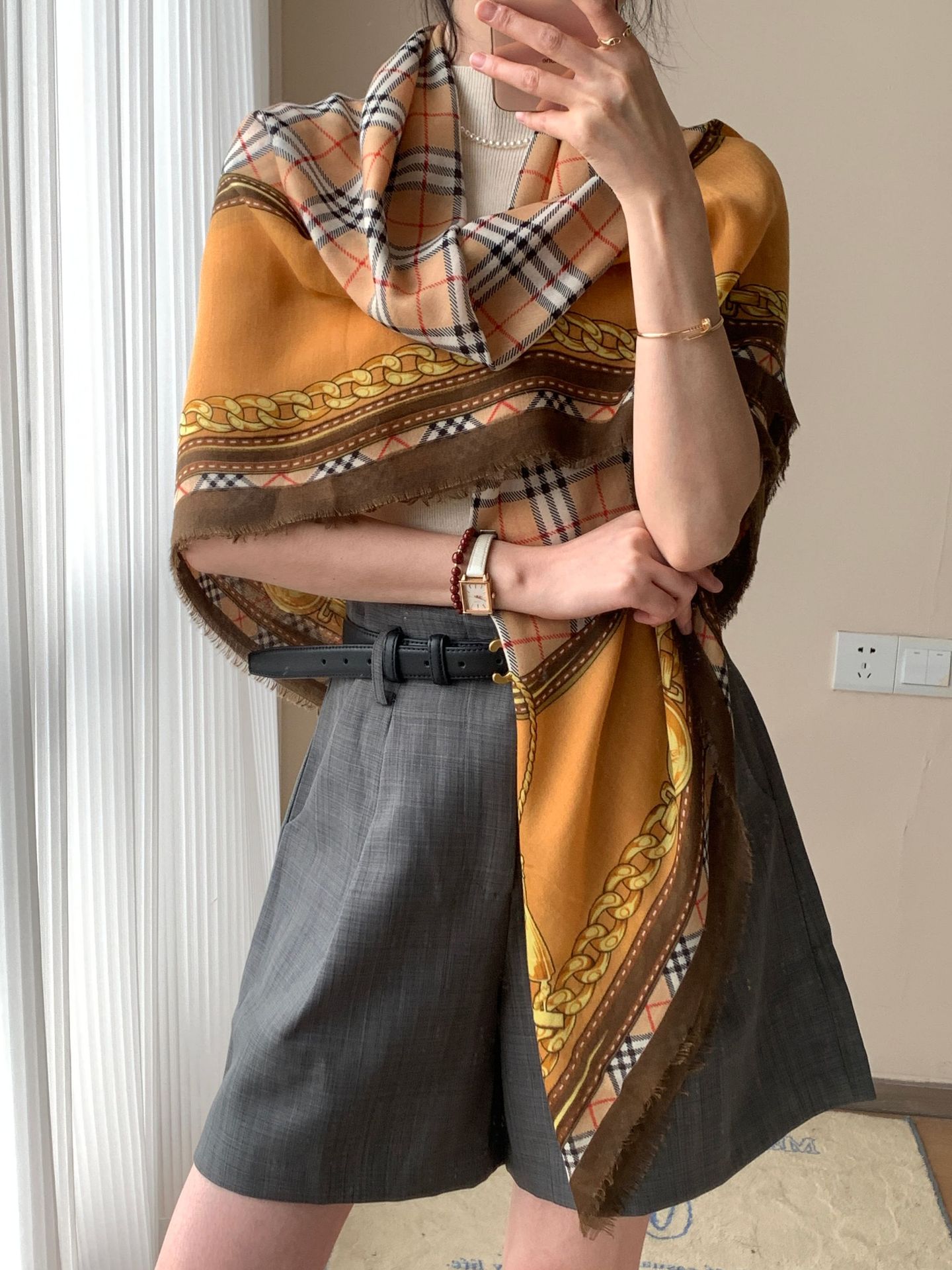 Nuevo estilo europeo y americano 130 toallas cuadradas simples bufandas de seda de twill de mujer