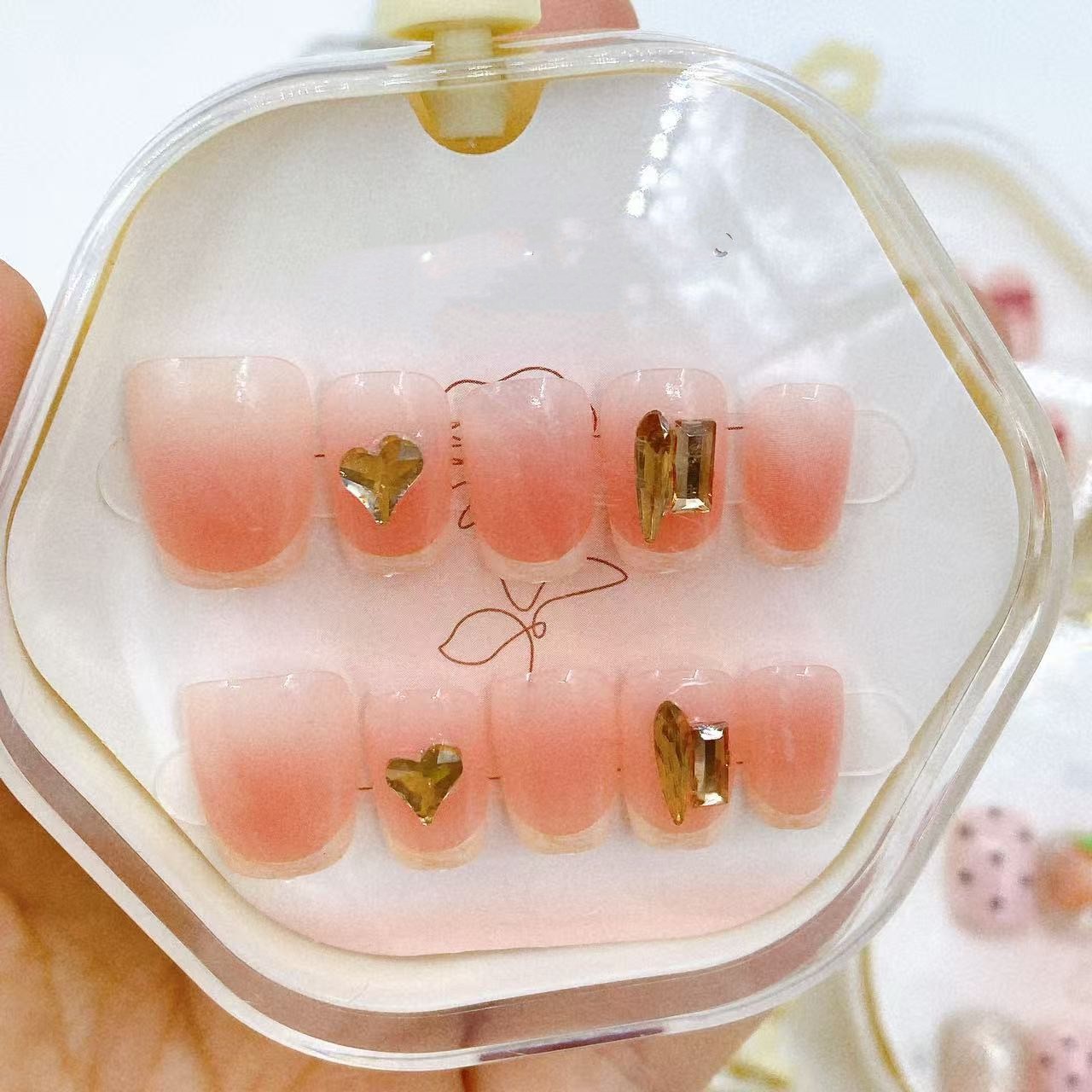 Juguetes para niños de manicura para usar uñas pegatinas de uñas hechas a mano para niñas pequeñas pegatinas de uñas largas y cortas desmontables productos terminados al por mayor