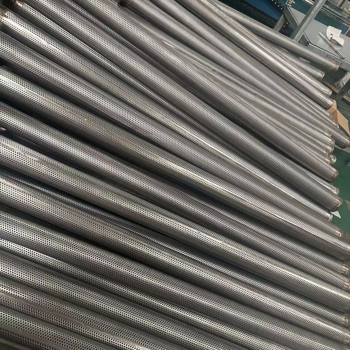 价格优惠的冲孔网管过滤网管两头加法兰厂家直销！精密耐腐