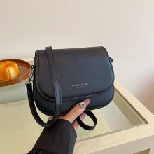 С���OӋ�а���Ů2026�¿��n��μ�б����ɐ�ײɫjkС�����羳