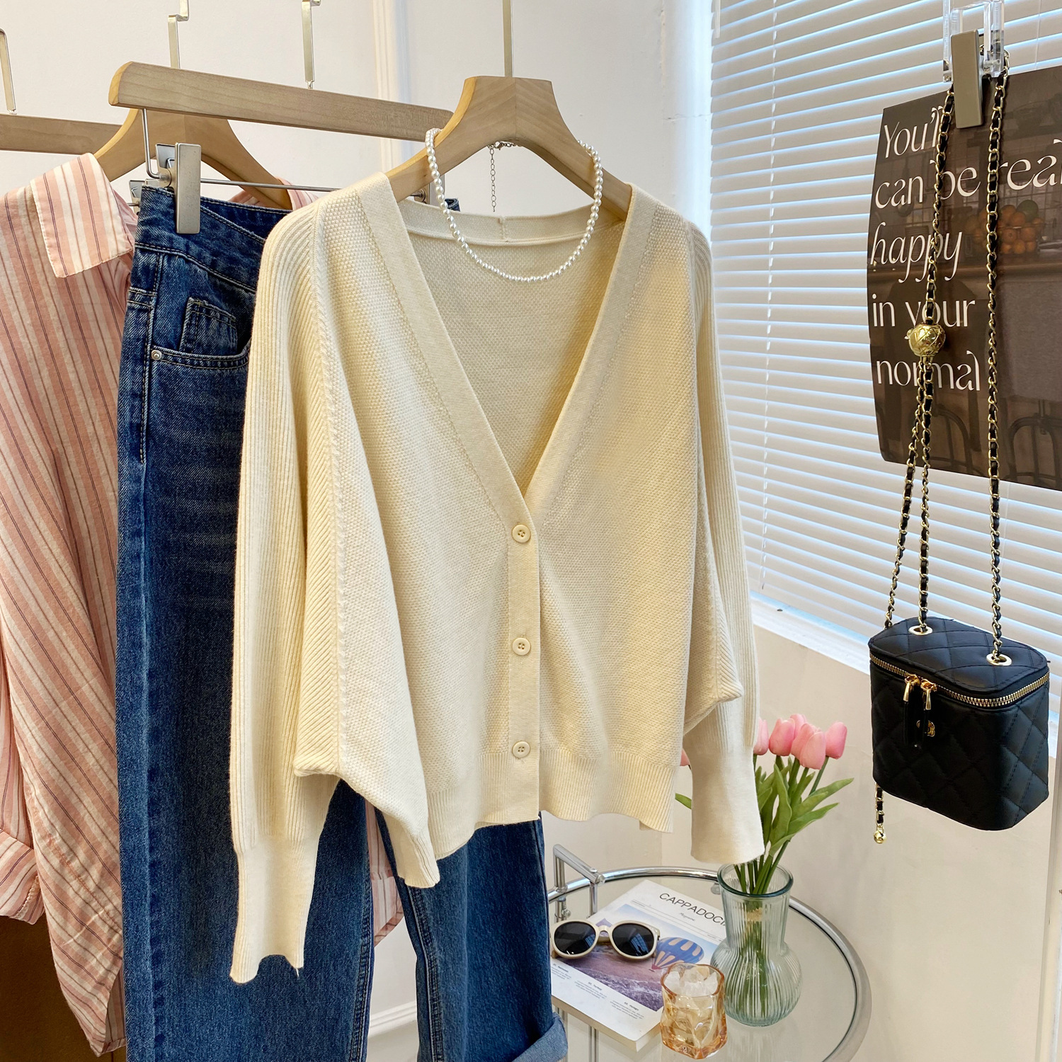 한국 스타일 가을 의류 심플하고 세련된 두꺼운 니트웨어 브이넥 루즈핏 배트 슬리브 긴팔 가디건 자켓 3063