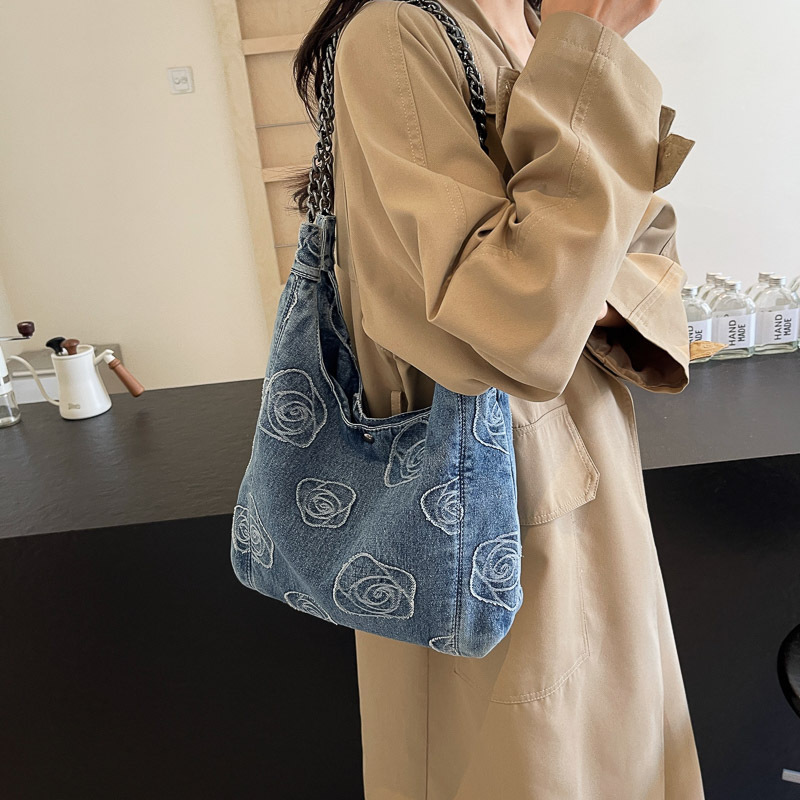 2024 nuevo estilo bolso de mezclilla mujer casual bolso de todo fósforo tendencia de moda bolso de hombro ligero y simple al por mayor