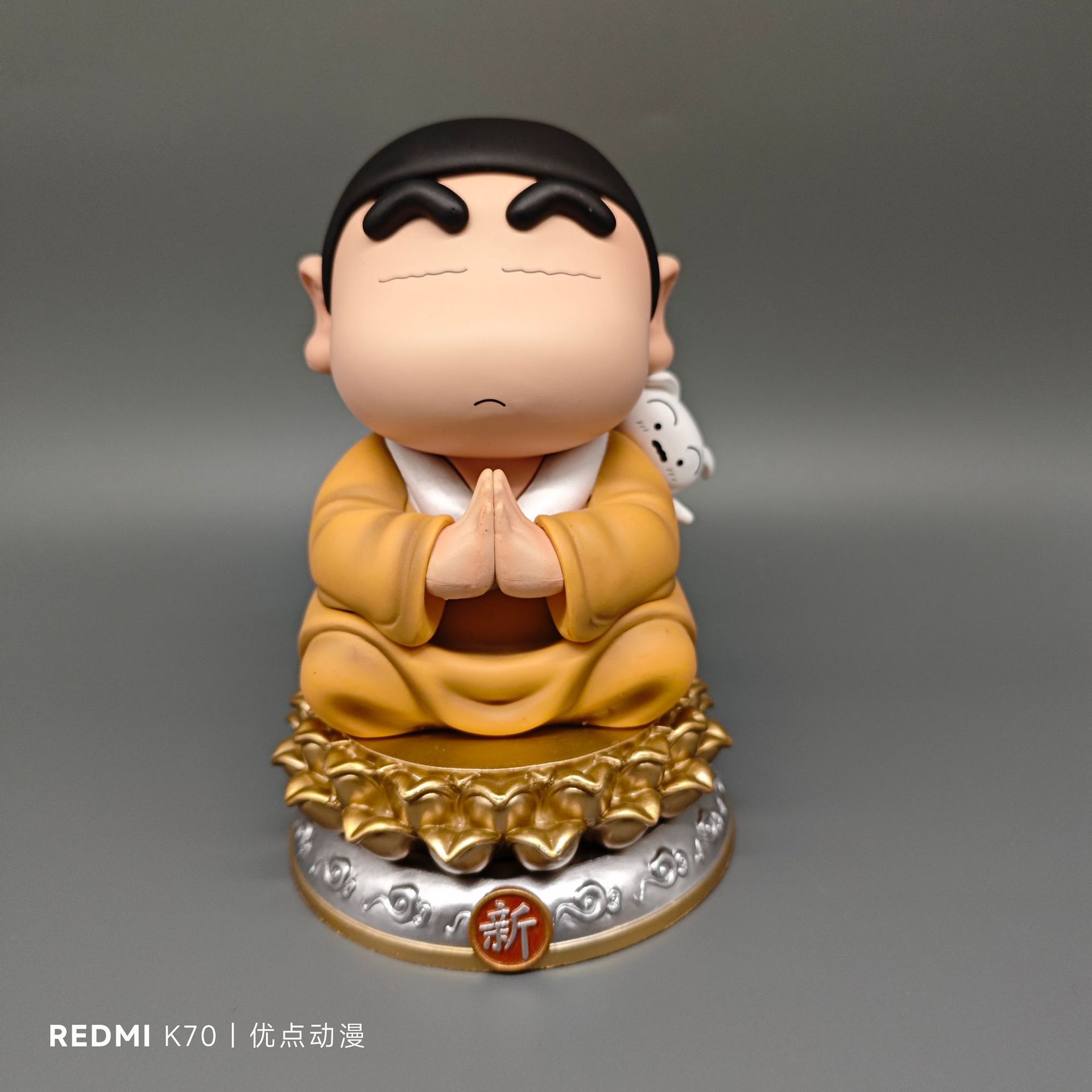 CRAYON XIAOXIN BUDDHA RUYI XIAOXIN 박스 핸드 헬드 자동차 장식품 인형 모델 도매 국경