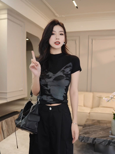 American Retro Butterfly Print Round Neck Short-Sleeved T-Shirt for Women Summer Chic Bottoming Shirt Tight Slimming Look Short Top