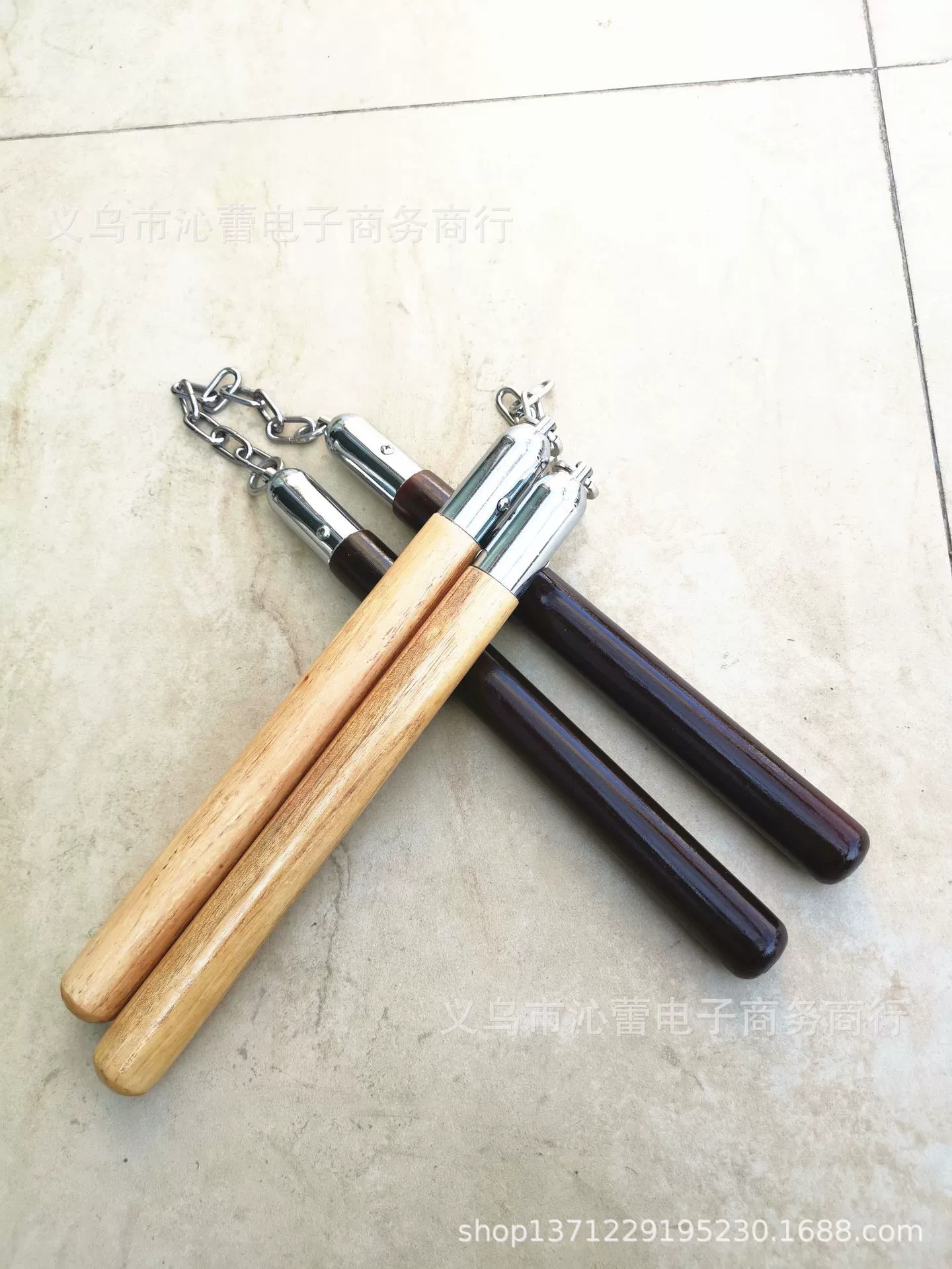 Золотая красная цепочка нунчаку настоящая битва две палочки Брюс Ли красные Дикс