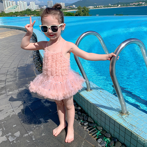 Summer Swimwear 2024 New Style One-piece Swimsuit Princess Swim Outfit Ruffle Girls' Vacation Swimwear with Swim Cap