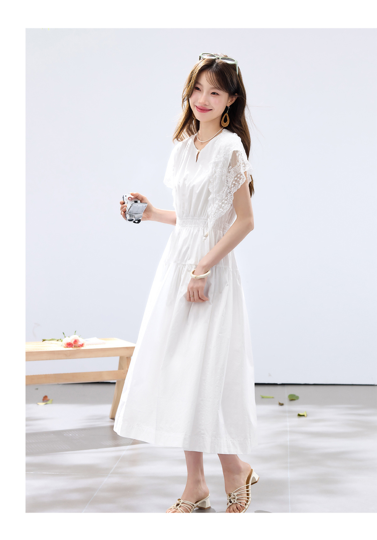 Đầm suông midi tay ngắn A chữ, kèm khăn choàng ren, dáng suông che khuyết điểm — màu trắng, màu vàng chi tiết 14