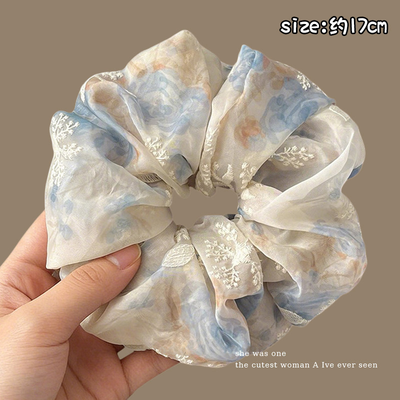 Nuevo scrunchie de encaje multicapa 2026 para mujer, lazo para el pelo de alta gama, accesorio suave para el cabello estilo coreano.