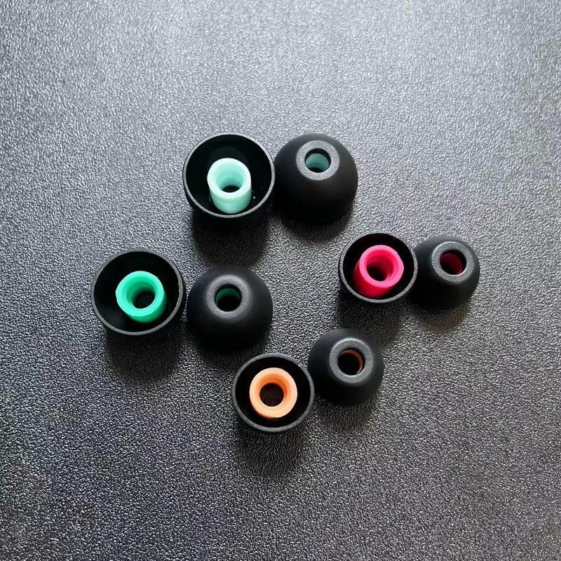 Suitable for Sony silicone earplugs case two-color silicone case Columbia case brother case in-ear earphone case Suitable for Sony silicone earplugs case two-color silicone case Columbia case brother case in-ear earphone case