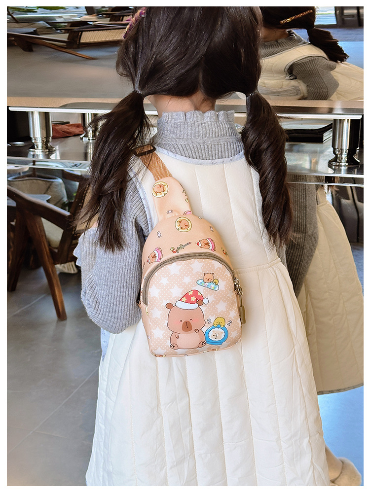A new printed children's bag featuring cute and stylish Japanese cartoon boys' and girls' chest bags and Capibara baby coin purse undefined
