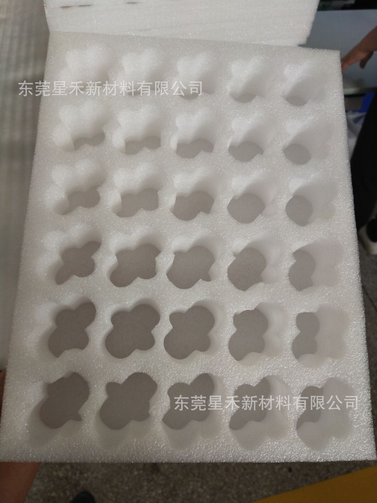 厂家现货二代 三代蓝牙耳机珍珠棉托盘 静电防珍珠棉内托