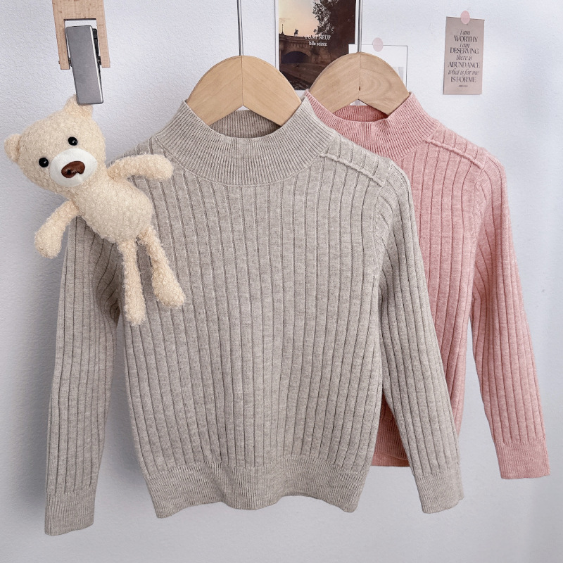 Suéter para niñas 2025 principios de otoño nuevo estilo blusa de bebé camisa de fondo invierno cálido suéter de punto para niños de cuello medio alto