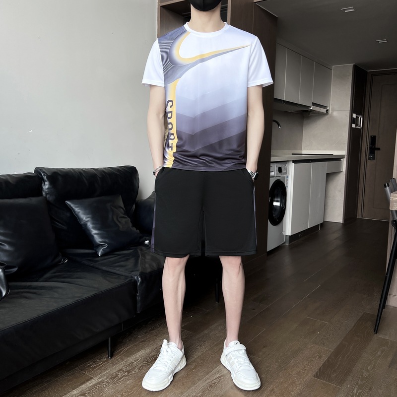 Summer trend sports suit