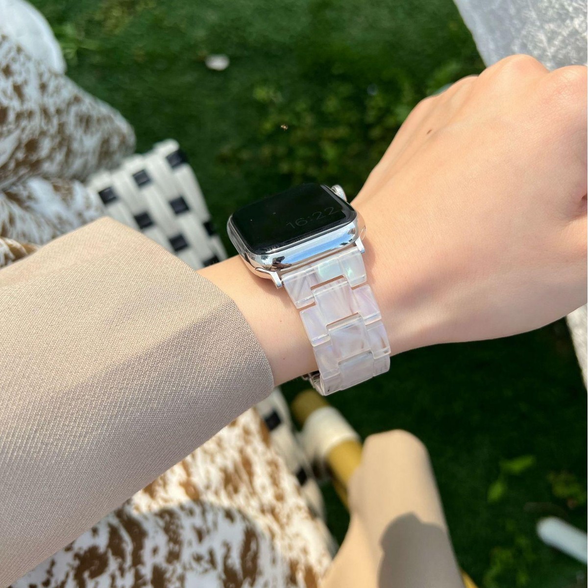 La nueva correa de manzana de resina ligera de primavera y verano es adecuada para applewatch 10a generación 987654SE para hombres y mujeres