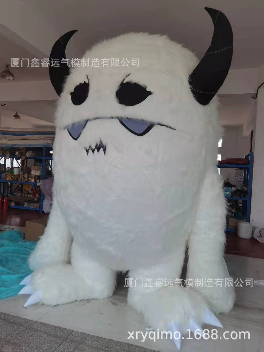 气模长毛绒卡通 户外充气装饰 卡通 造型装饰 鑫睿远气模