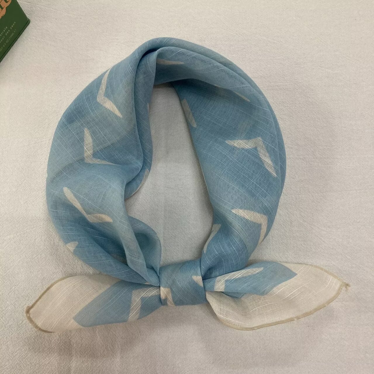 37 하늘색 화살표