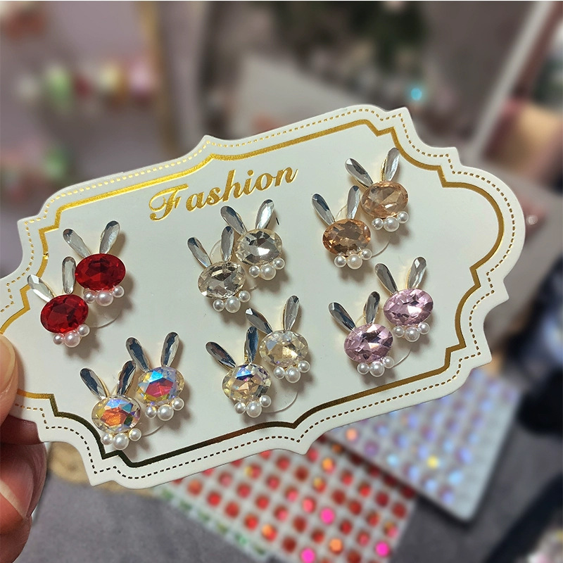 Nuevo acabado lindo flash conejo aleación diamante conejito cabeza perla pila diamante combinación manicura uñas joyería diamante