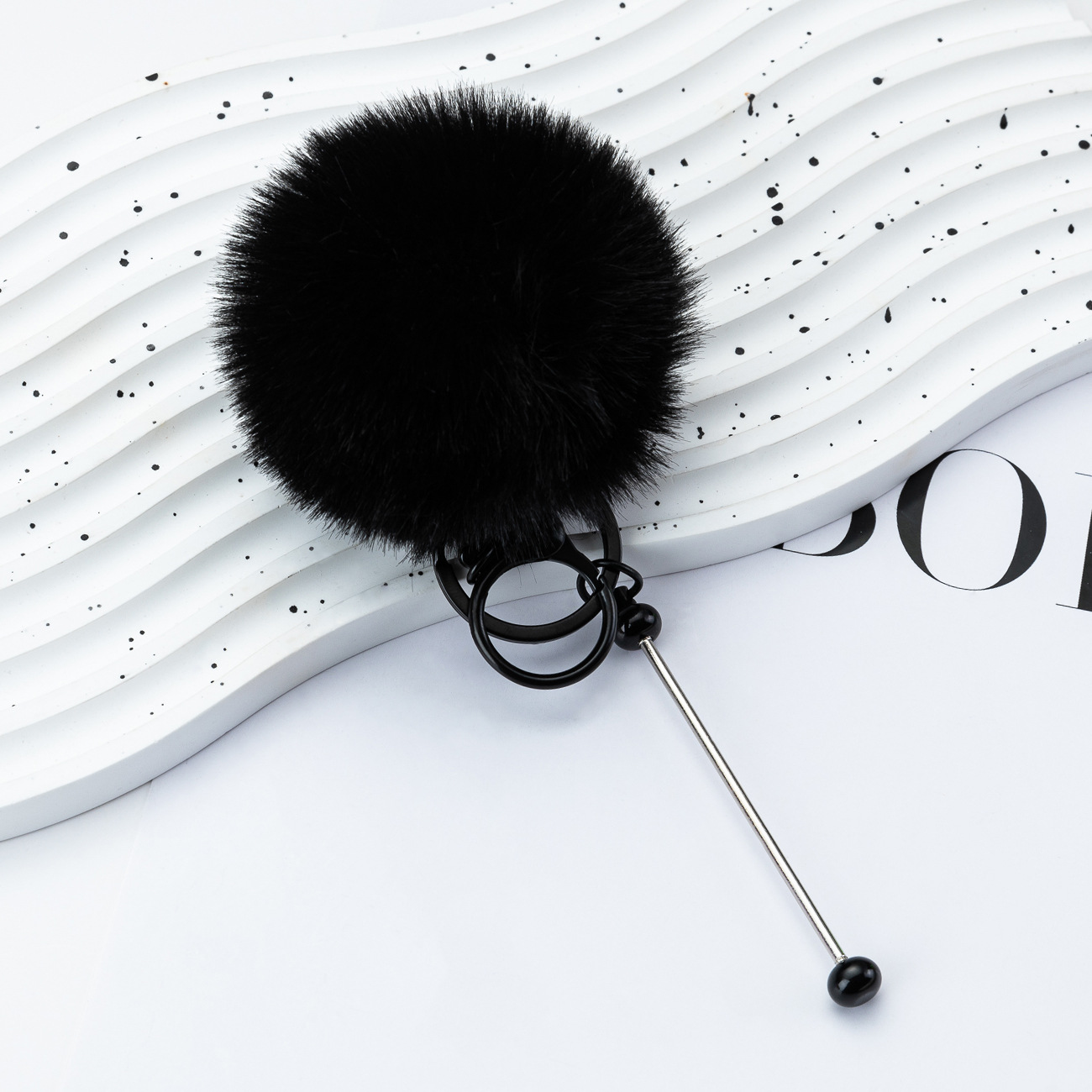 Nuevo DIY cuentas bollas de peluche llavero de peluche llavero colgante colgante llavero peludo corazón de niña