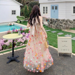 多巴胺仙花瓣挂脖露肩连衣裙女夏季海边度假风绝美漂亮网纱长裙