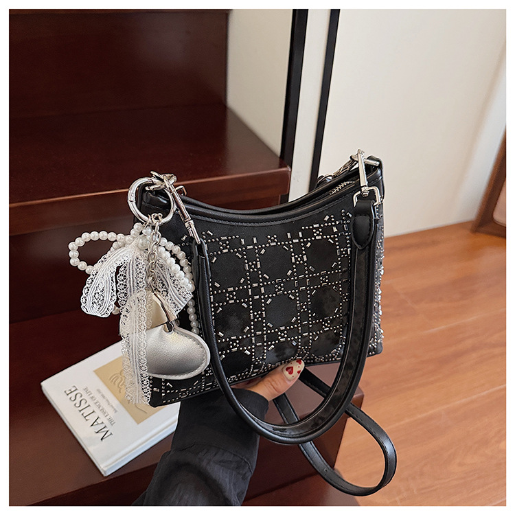 Summer handbag, women's hand-held armpit pillow bag, 2025 new style diamond-encrusted design, single-shoulder fashionable crossbody bag undefined