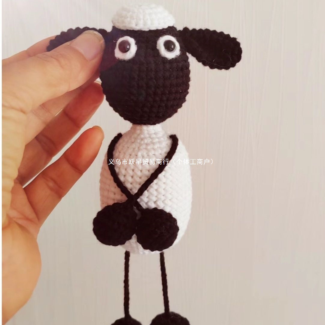 diy小羊肖恩手工钩织编织玩偶毛线成品钥匙扣钩针挂件礼物跃早