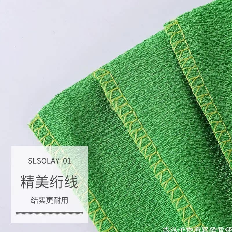 Old-fashioned double-sided thin bath towel