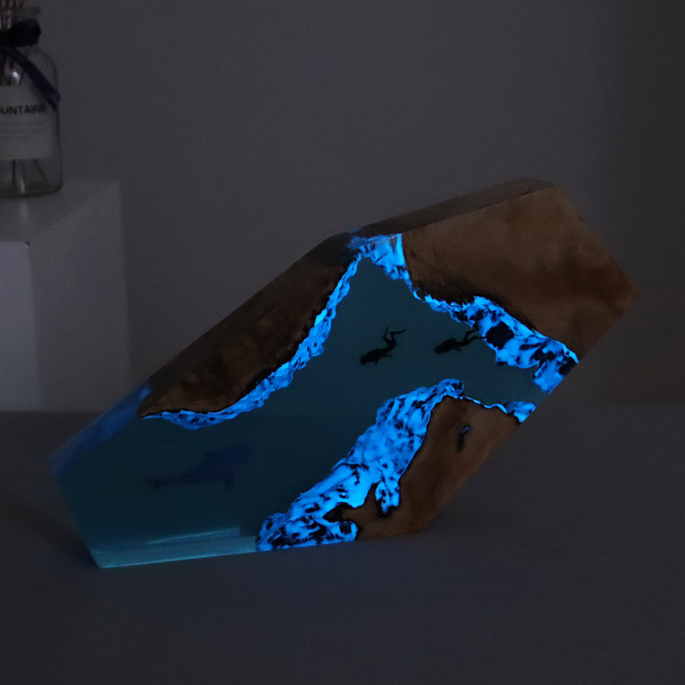 Ocean Whale Diver Shipwreck Desktop Art Ornament Solid Wood Resin Night Light Gift Lighting Led Led Lamp