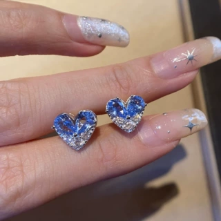 轻奢彩锆蓝钻爱心耳钉简约高级感甜酷小众时尚耳环个性心形耳饰女