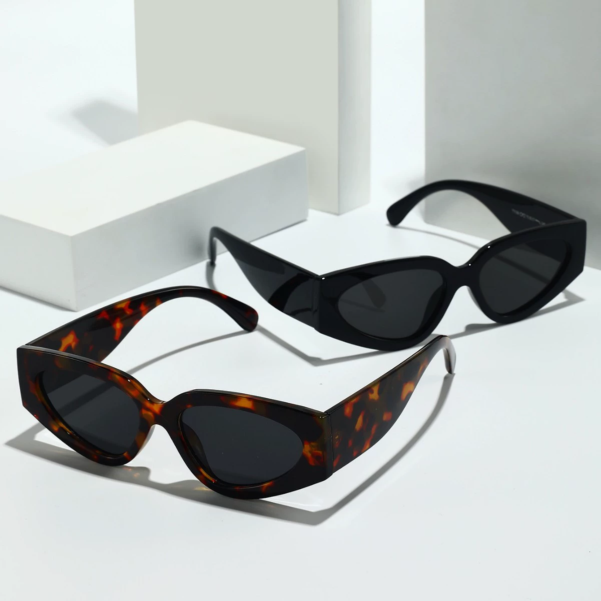Очки солнцезащитные, очки с солнечной подзарядкой, стиль Chanel, кот eyes, стиль высокого качества, интернет-знаменитость