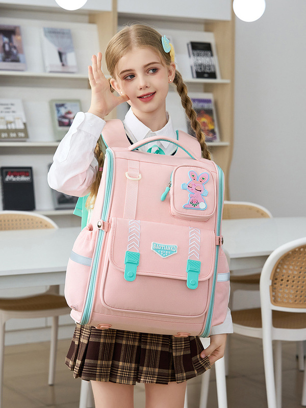 新款小学生书包女英伦风轻便减负护大容量1-6年级儿童双肩包批发|undefined