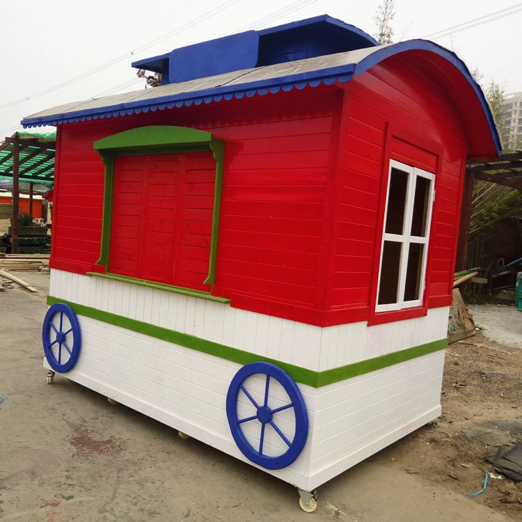 Открытый деревянный киоск Живописный район Торговая улица Мобильный киоск Детская площадка Цветной мультяшный билетный киоск