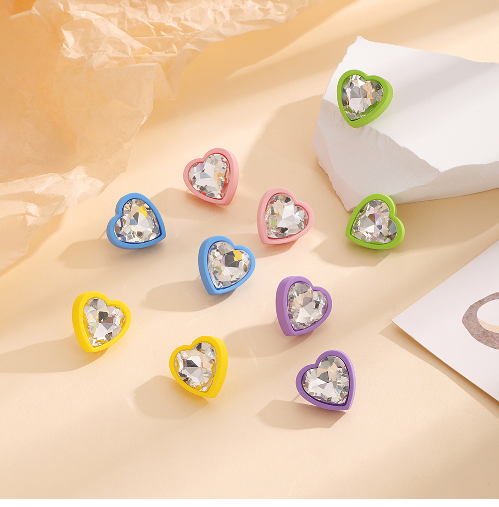 12g Weight Artificial Diamond Inlay Material 1 Pair Cute Heart Shape Inlay Arylic Artificial Diamond Ear Studs