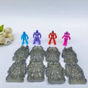 Фигурки воинов в масках игрушки из капсул
