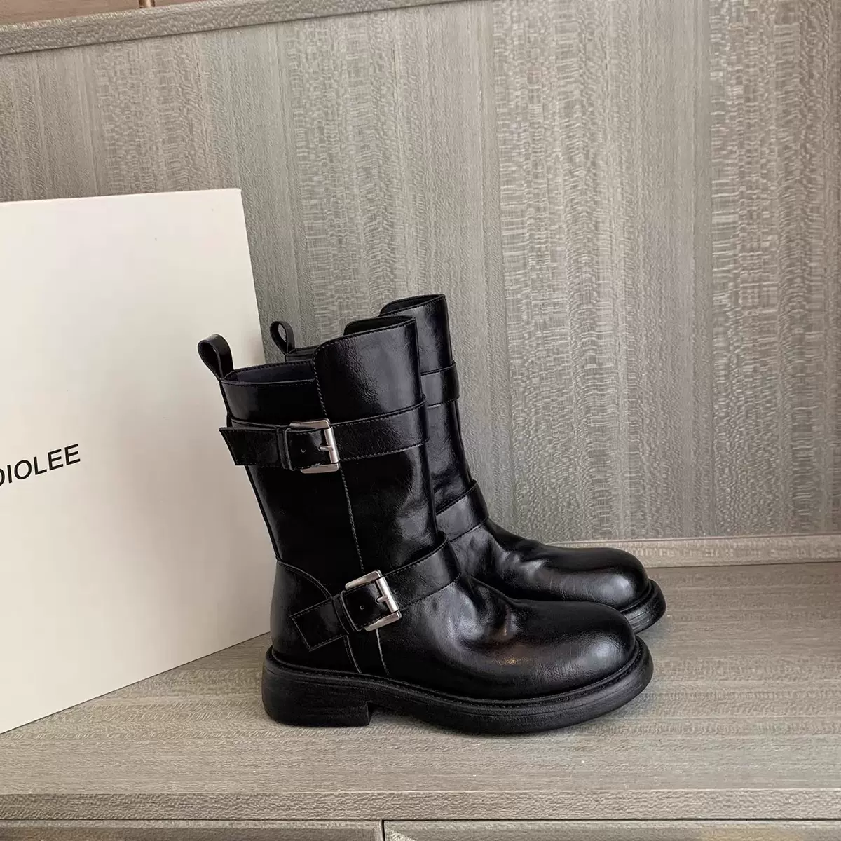 英伦风复古皮带扣厚底中筒短靴女鞋2025新款不过膝显瘦机车骑士靴