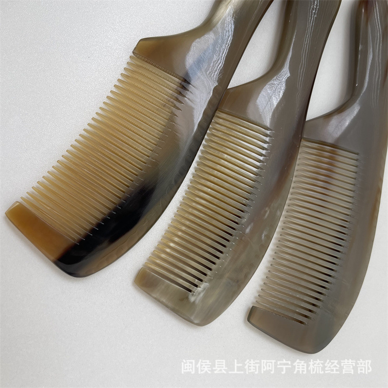 Natural Horn Comb 20cm Handle Comb with Rounded Teeth for Scalp Massage and Daily Grooming specifications