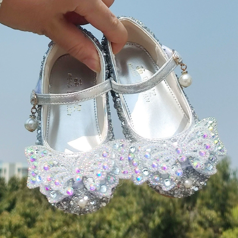 Туфли с кристаллами для девочек, модные туфли принцессы, Новое поступление, модельные туфли на мягкой подошве с блестками и бабочками, модные в Корейском стиле