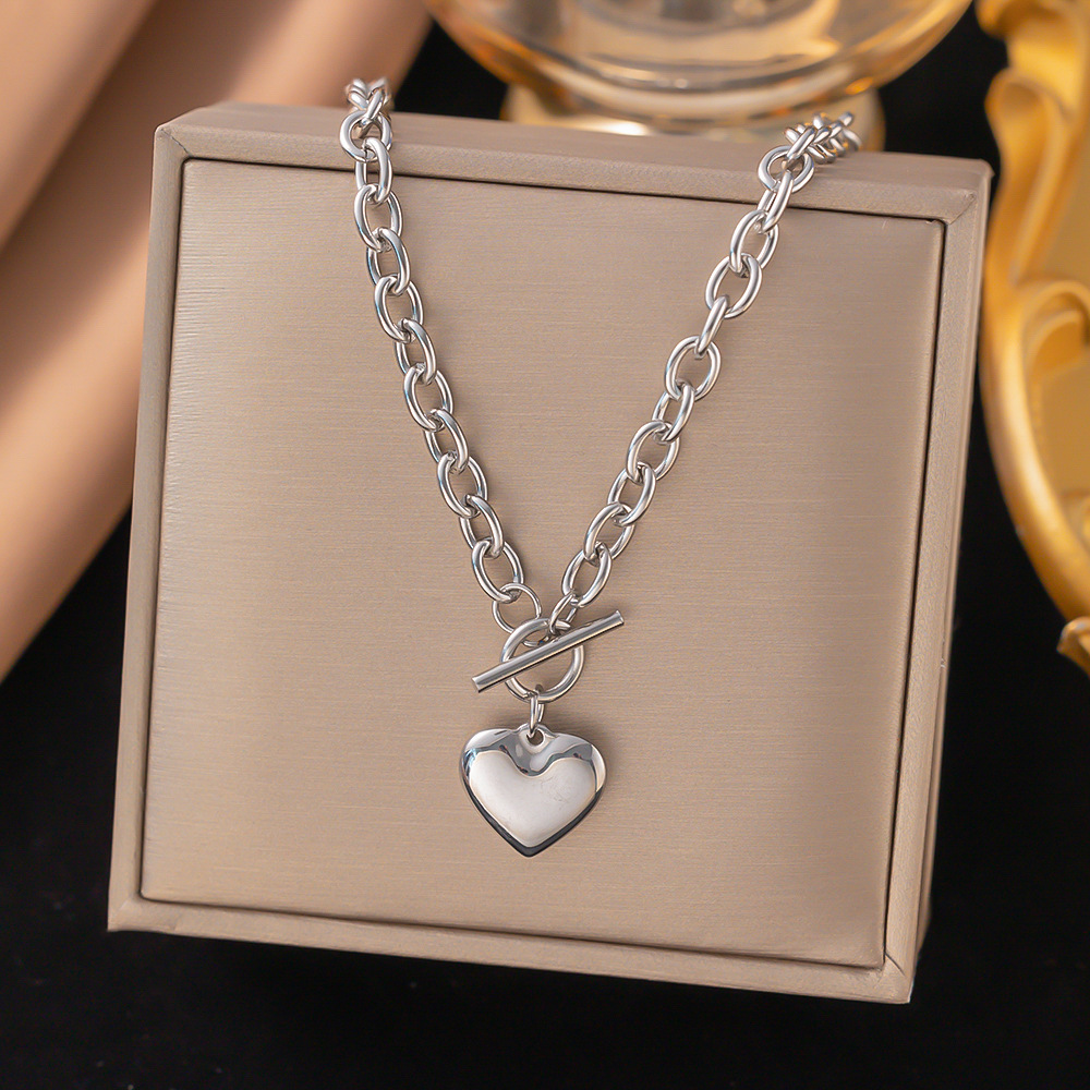 Sweet Style PVD Coated Real Gold Plated Geometric Heart Shape Titanium Steel Sweet Waterproof Non Tarnish Titanium Steel Pendant Necklace