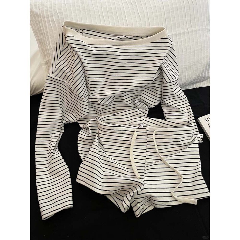 Lazy One-Shoulder Black and White Stripesd Pajamas for Women Spring and Summer New Long-Sleeved Casual Short-Sleeved Home Clothes Set Can Be Worn Outside