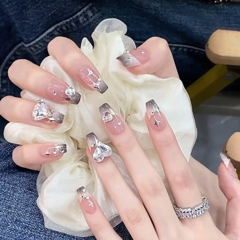 Mid-length Grey Gradient Star Nail Art Cyber Celebrant Flash Love Diamond Wear Armor False Nail Finished Nail Sticker